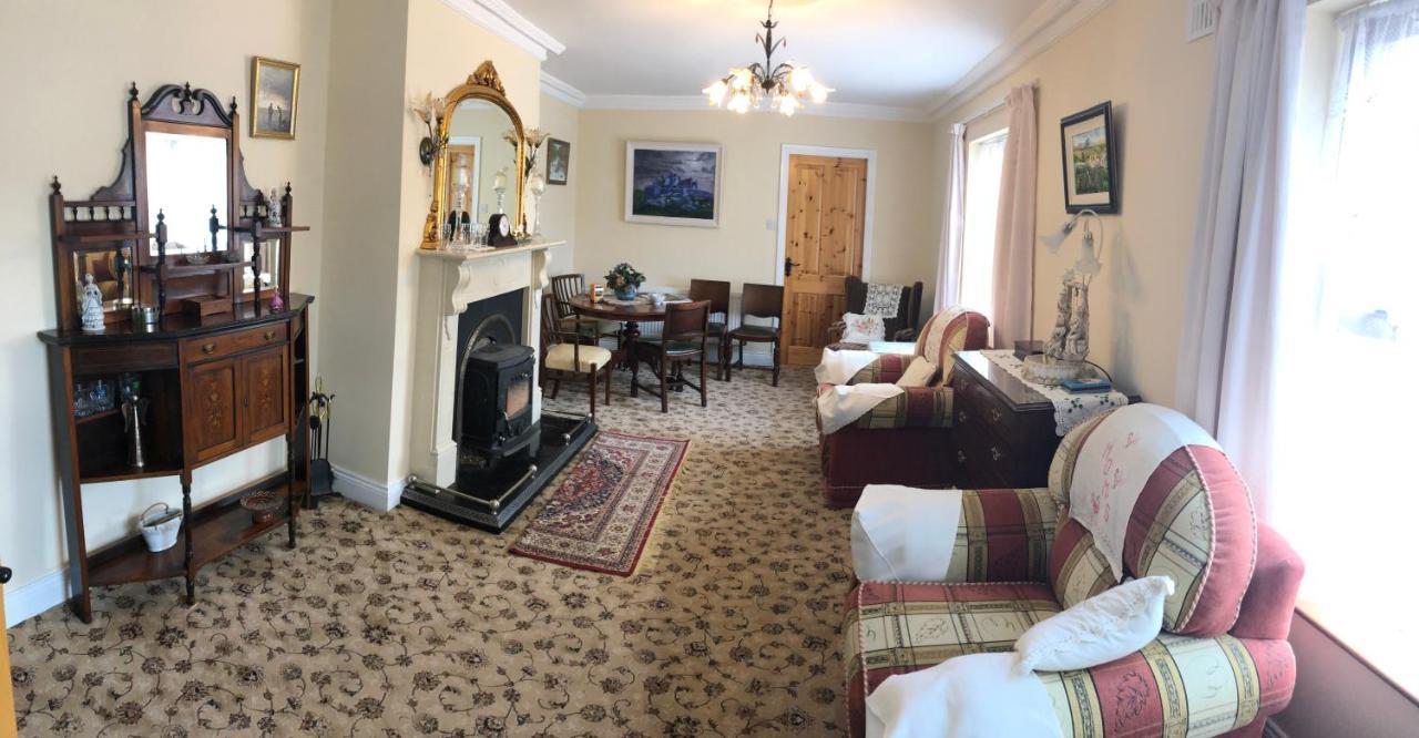Rockville House B&B คาเชล ภายนอก รูปภาพ