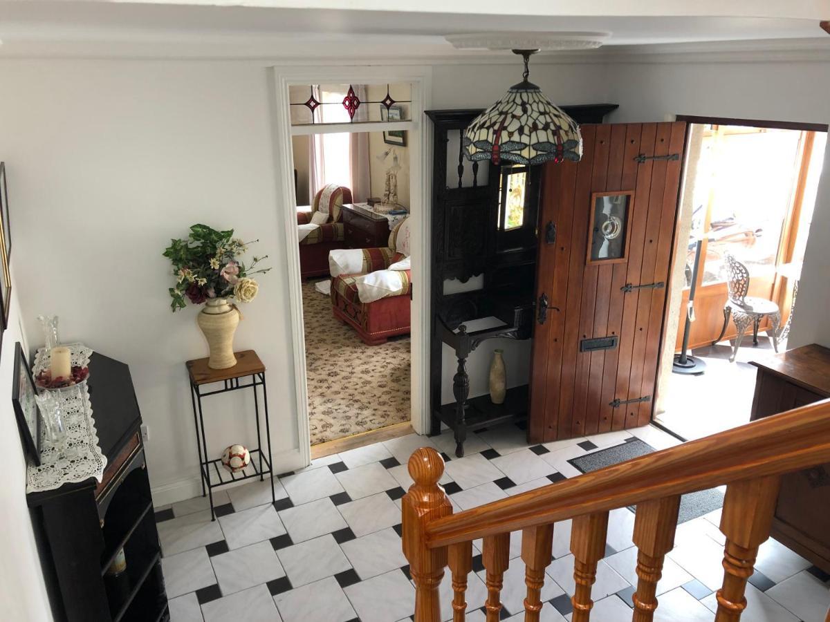 Rockville House B&B คาเชล ภายนอก รูปภาพ