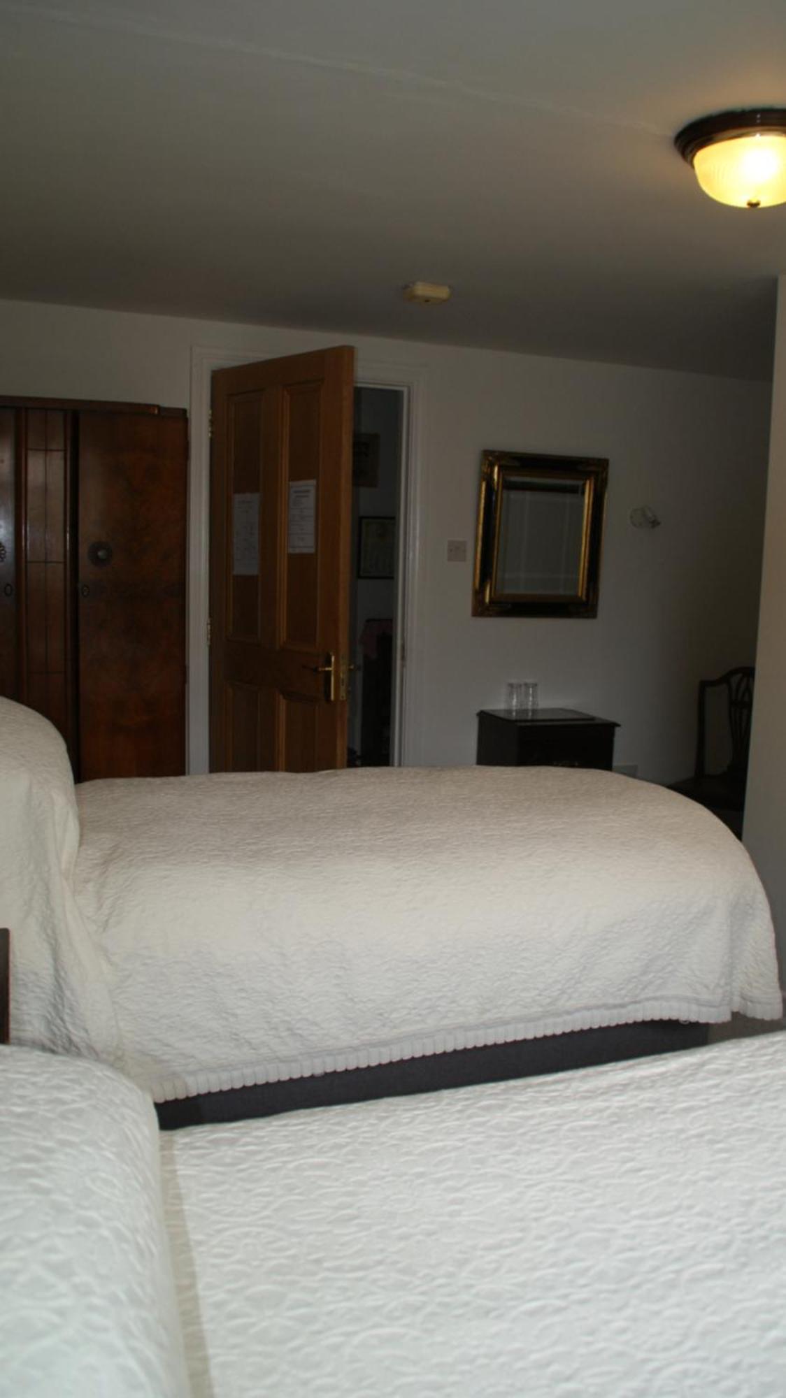 Rockville House B&B คาเชล ภายนอก รูปภาพ