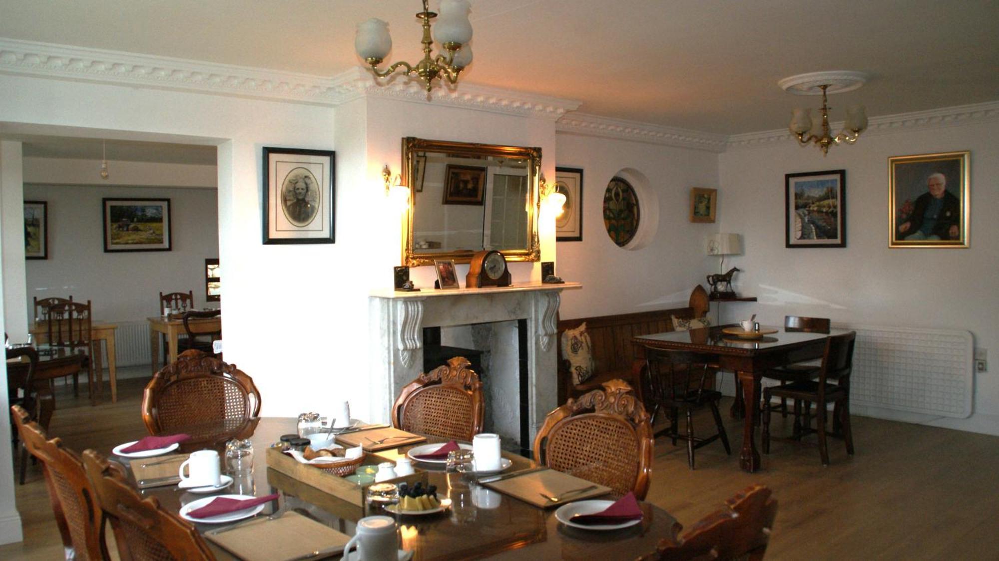 Rockville House B&B คาเชล ภายนอก รูปภาพ