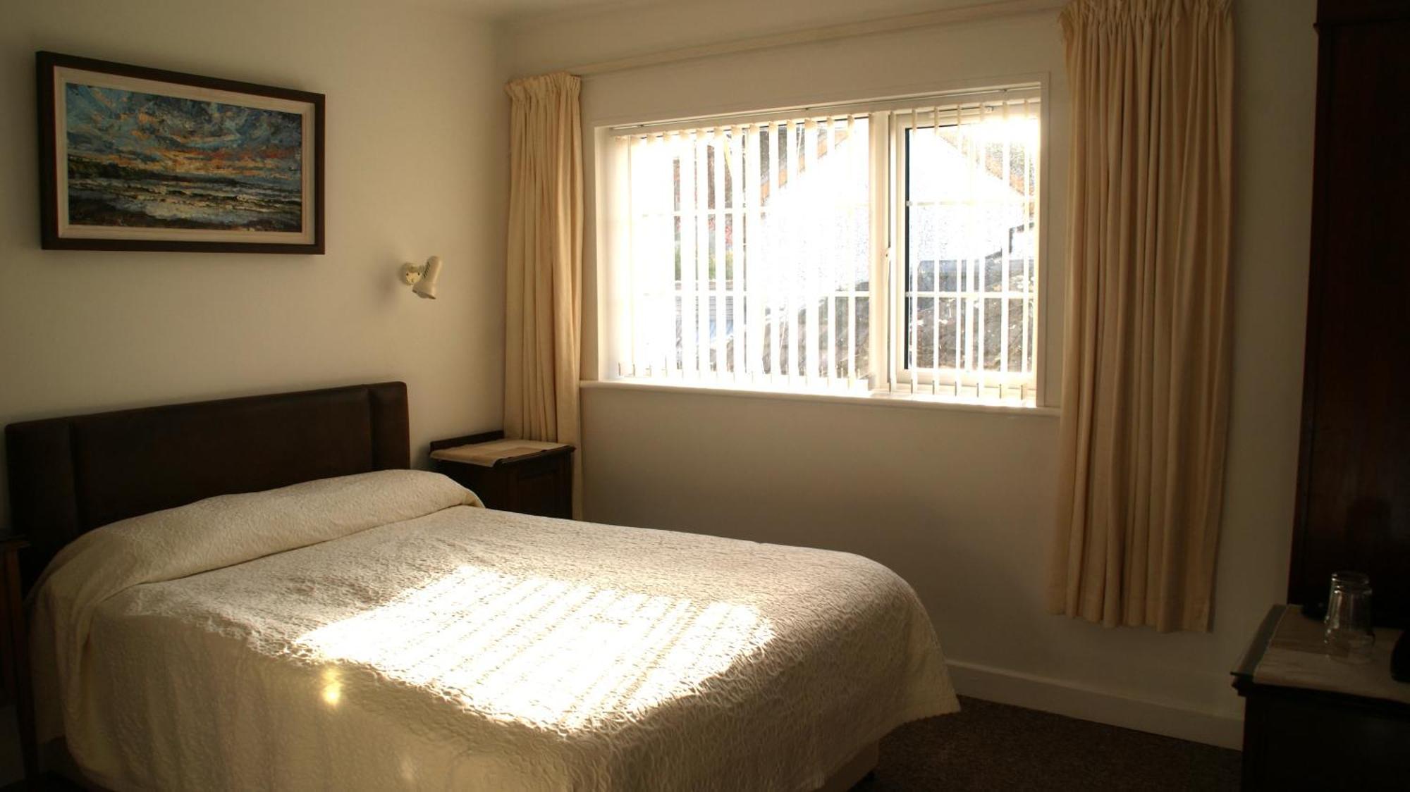 Rockville House B&B คาเชล ภายนอก รูปภาพ